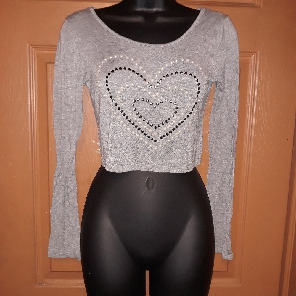 Joyce Leslie small crop top